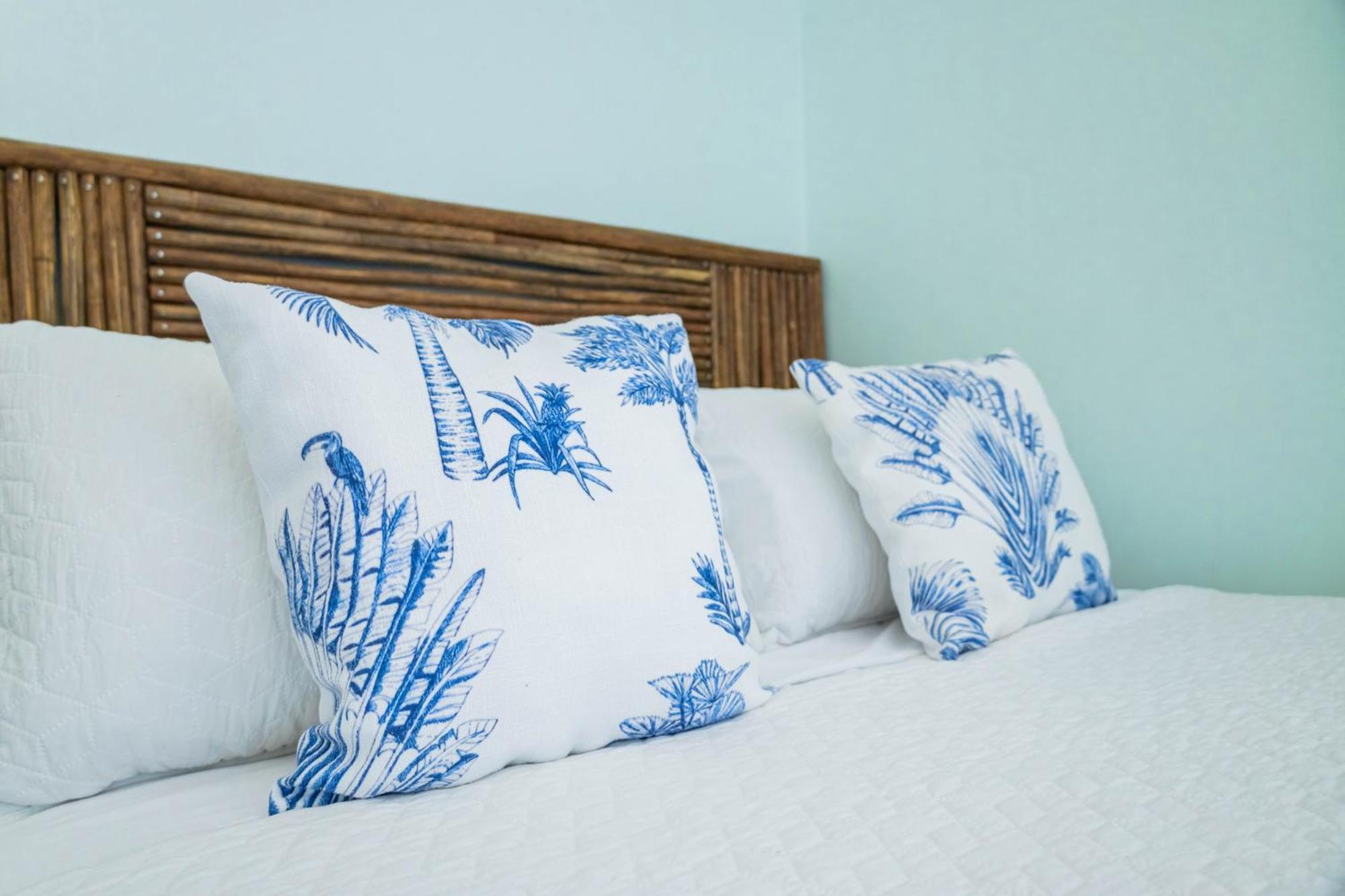 Guest house Fragata Island House